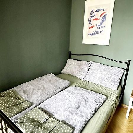 Ruhige & Grosse Altbauwohnung 7Min Zum Zentrum Виена Екстериор снимка